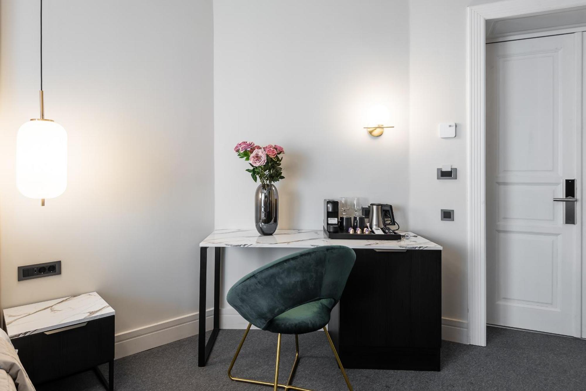 Highline Downtown Aparthotel Oldtown Unirii Square Βουκουρέστι Εξωτερικό φωτογραφία