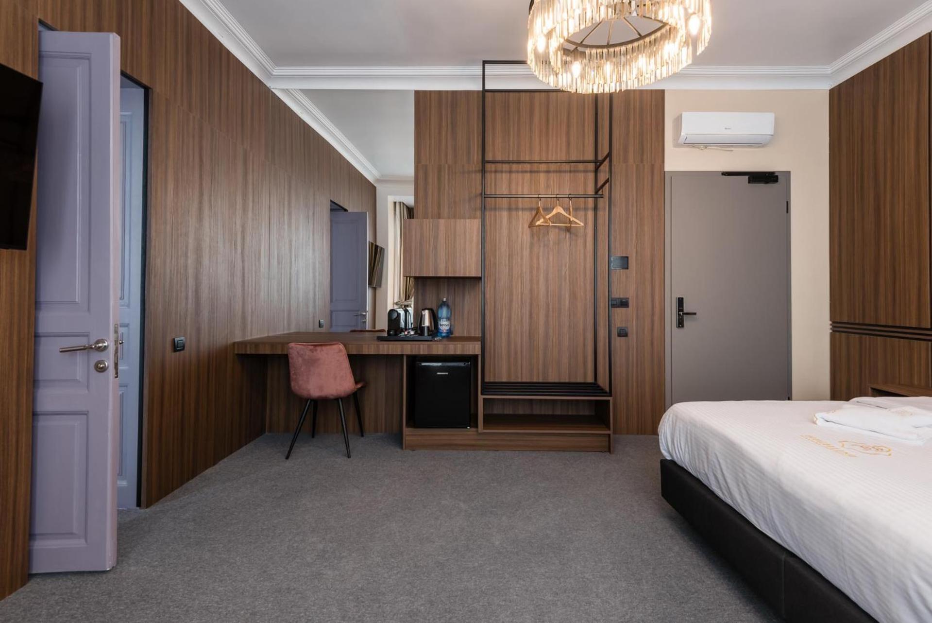 Highline Downtown Aparthotel Oldtown Unirii Square Βουκουρέστι Εξωτερικό φωτογραφία